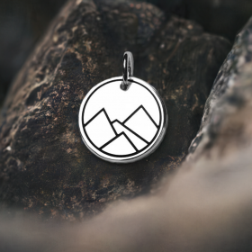 Mountains pendant necklace (sterling silver)