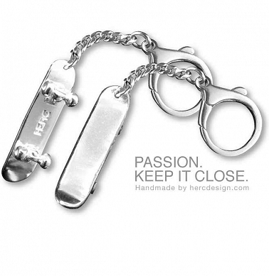 Skateboard keychain on a chain (small)
