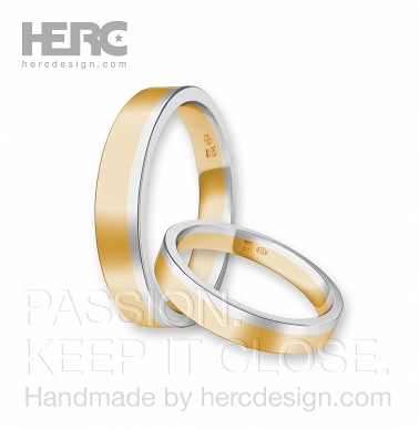Flat wedding rings with yellow gold ring insert